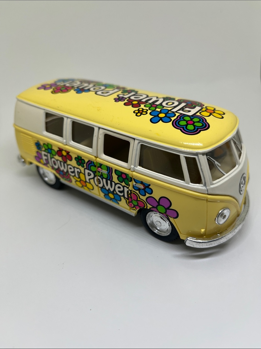 1962 Volkswagen Bus - Flower Power Yellow Toy Van - Picture 3 of 6